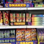 10.000 kilo illegaal vuurwerk in Groenlo in beslag genomen; verkoper gearresteerd