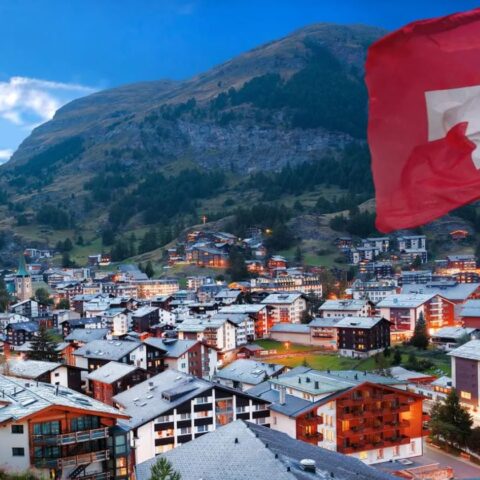 Familie van ex-plaatsvervangend procureur-generaal van Rusland bezit vastgoed in Zwitserland