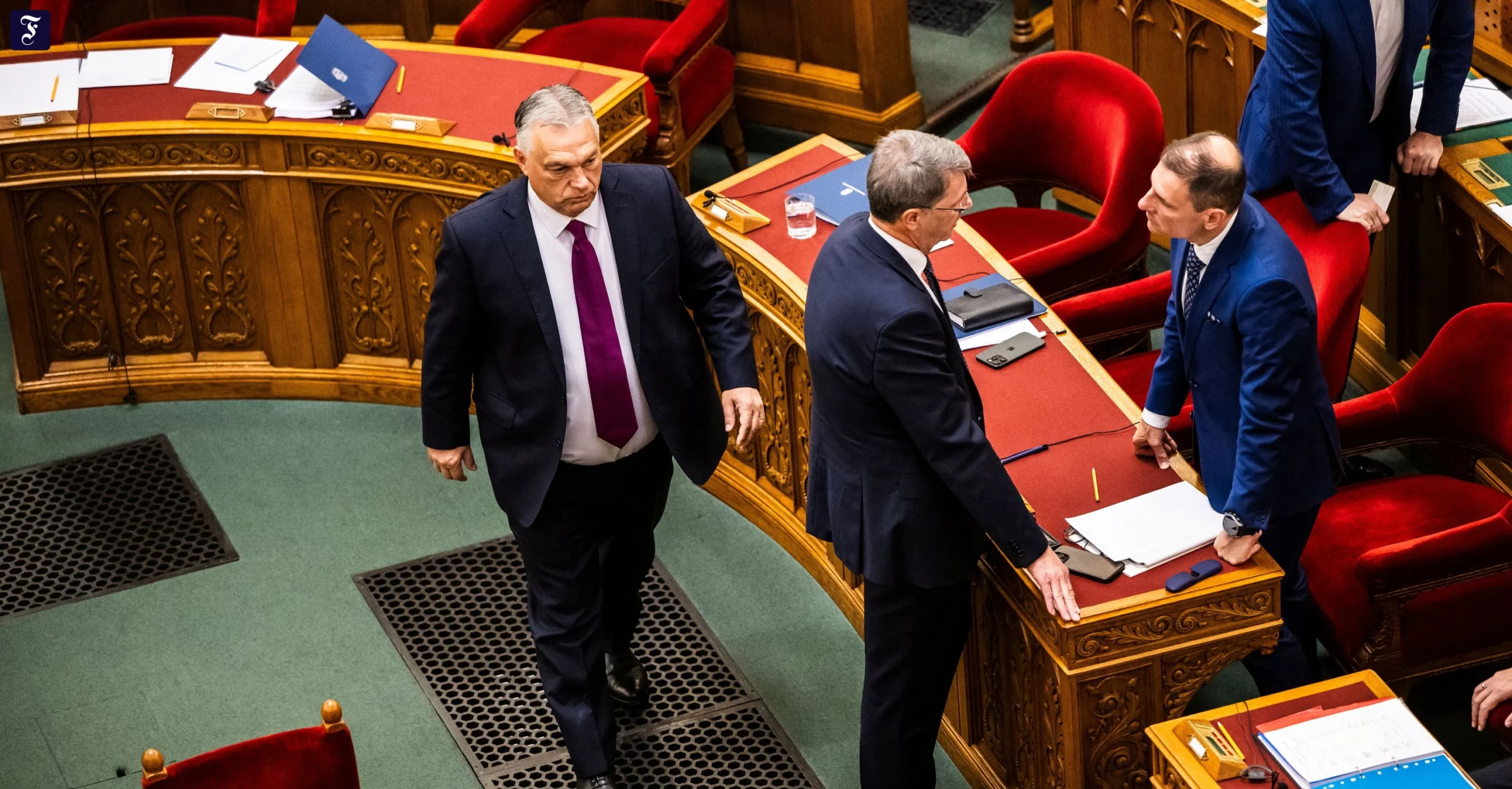 Hongaarse parlement versterkt positie van president en consolideert Orbáns machtsstructuur