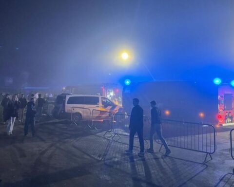 3000 feestgangers geëvacueerd na brand in Dancing Bruins in Saasveld