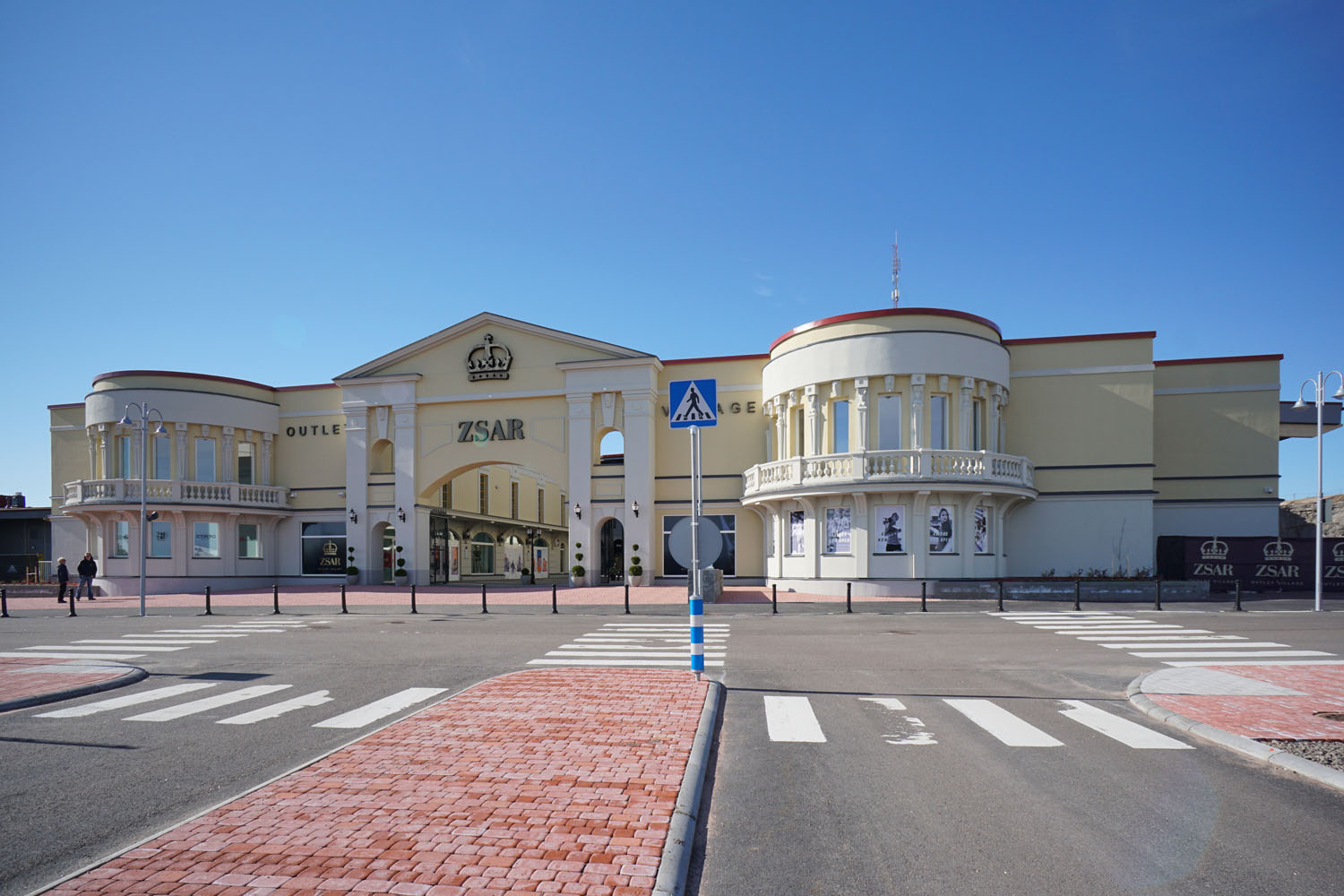 Zakenman met Kremlinconnecties richt zich op winkelcentrum aan Finse grens