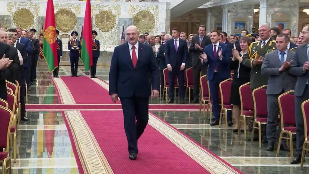 Minsk opent nieuwe omwegroute via Rusland en Turkije om sancties te omzeilen