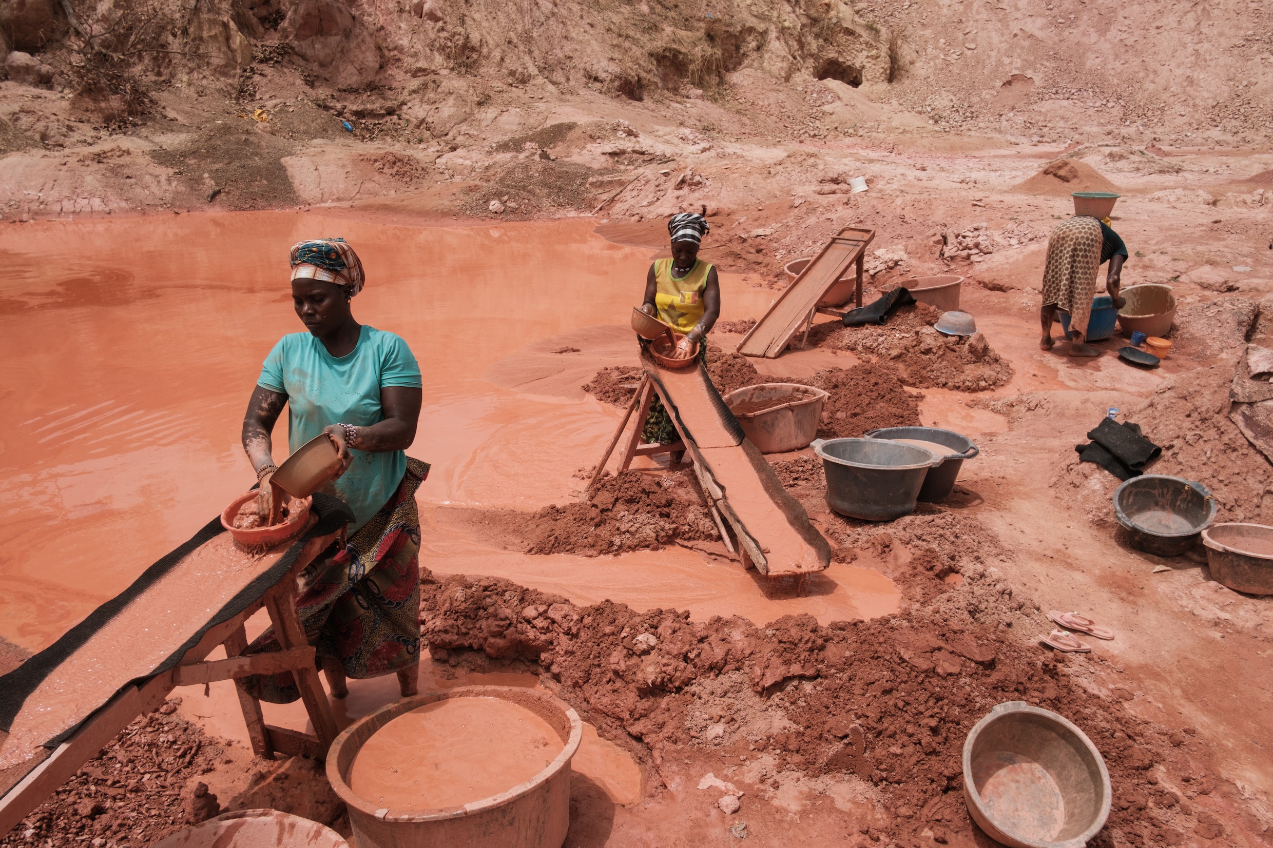 Russische invloed op Afrikaanse goudmijnen groeit snel en voedt oorlogseconomie