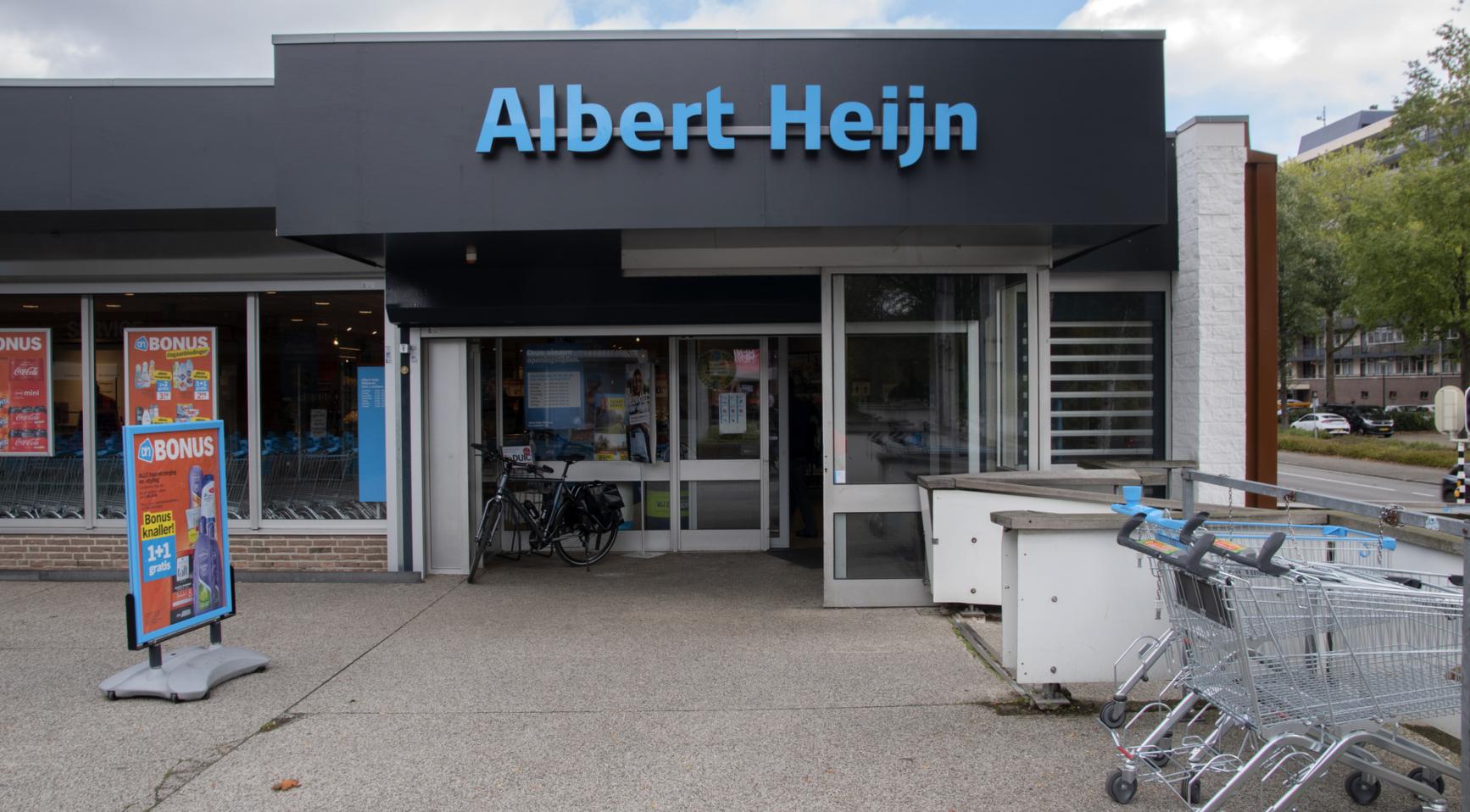 Albert Heijn beschuldigd van ontslag van magazijnmedewerker die staking organiseerde voor collega's