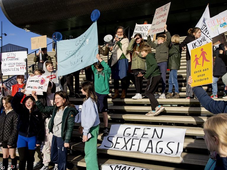 Besluit over komst erotisch centrum in Amsterdam uitgesteld na zorgen van bewoners