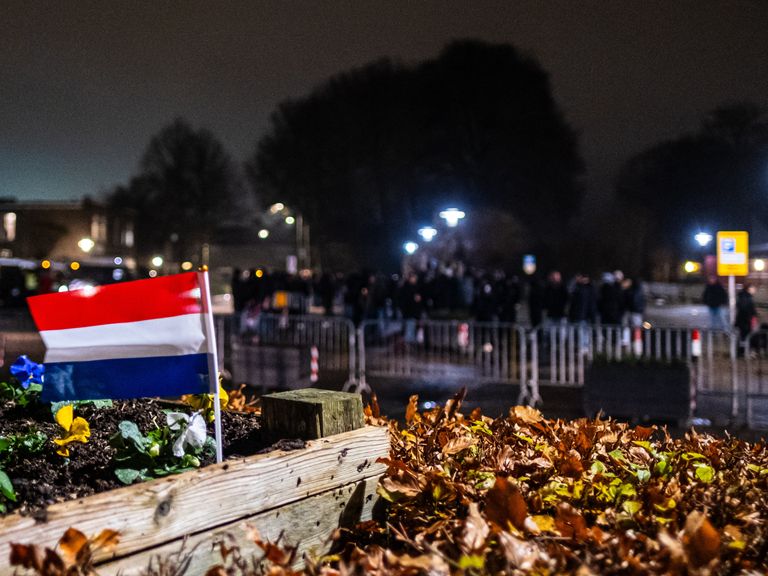 Burgemeester Lisse doet aangifte na ontvangst van doodsbedreiging via sociale media