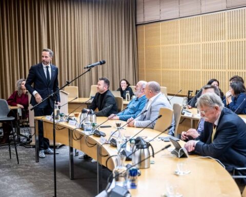 Burgemeester Terneuzen dient ontslag in na conflict over asielzoekerscentrum