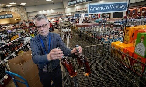 Canada blijft zitten met miljoenen flessen onverkochte Amerikaanse dranken