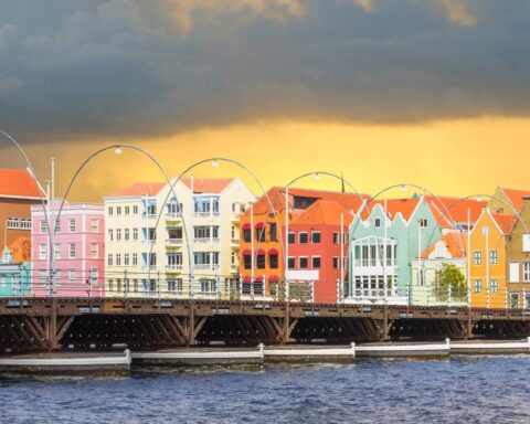 Cruise schepen vermijden Curaçao vanwege spanningen tussen de VS en Venezuela