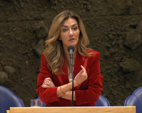 D66 en CDA plannen VVD te betrekken bij formatiegesprekken na impasse