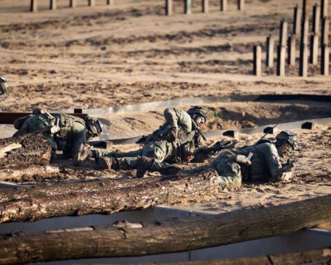 Dassenburchten, stikstof en ballonvaarten vormen hindernissen voor defensie
