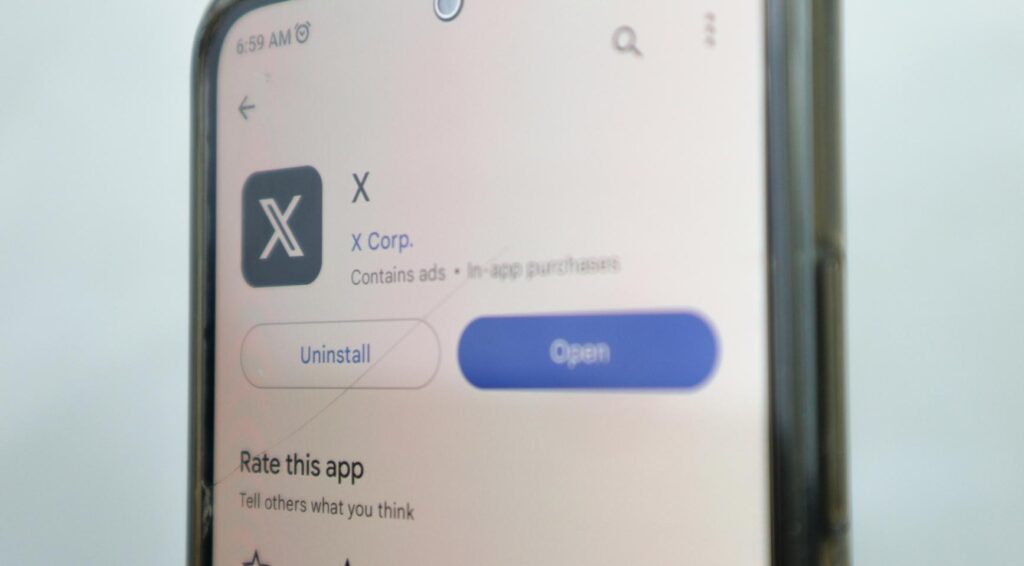 EU legt boete van €120 miljoen op aan X voor misleidende blauwe vinkjes en verborgen advertenties