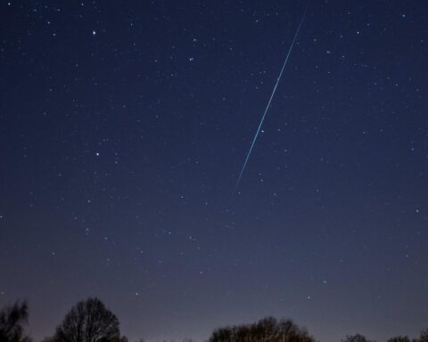 Geminiden meteorenzwerm verlicht de hemel deze zaterdagavond