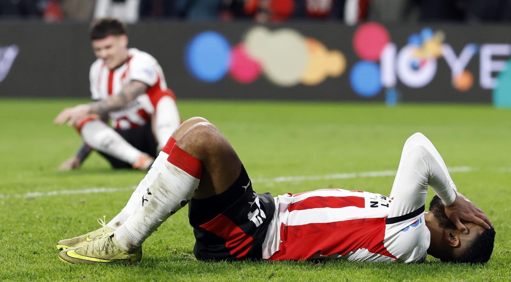 Gemiste kansen kosten PSV 3-2 nederlaag in Champions League tegen Atletico Madrid