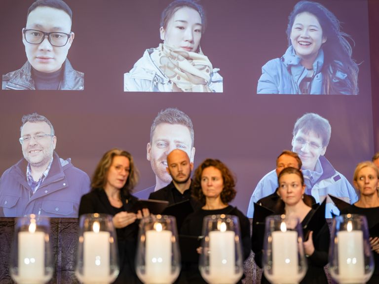 Herdenking aanslag Tarwekamp in Den Haag: 'Het blijft moeilijk te bevatten'