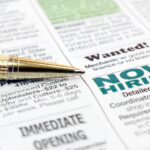 Jeugdwerkloosheid bereikt vierjarig hoogtepunt terwijl totale werkloosheid stabiliseert