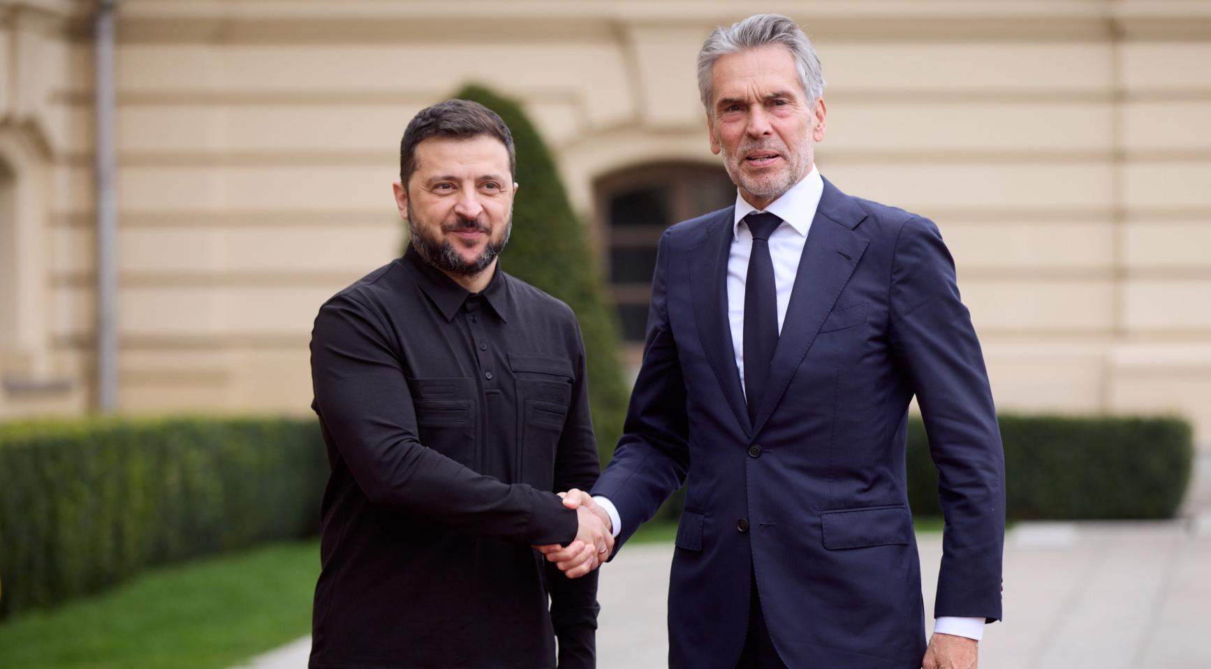 Kabinet volgt Parlement, stelt 700 miljoen euro extra financiering voor Oekraïne beschikbaar