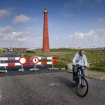 Lange Jaap vuurtoren in Huisduinen blijft behouden na noodzakelijke renovatie