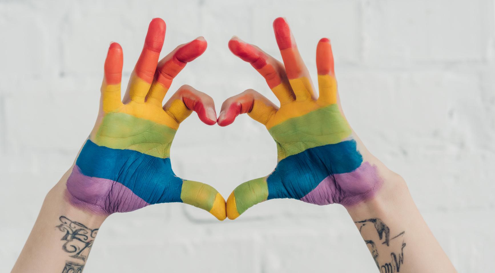 LGBTQIA+ gemeenschap voelt zich het meest onveilig op straat, in de uitgaansscene en openbaar vervoer