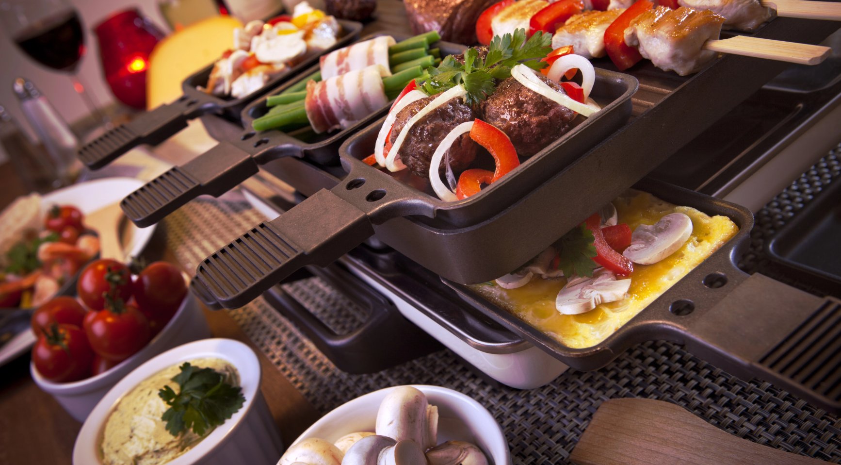 Meer Nederlandse huishoudens plannen luxe kerstdiners dan gourmetten met een hotplate