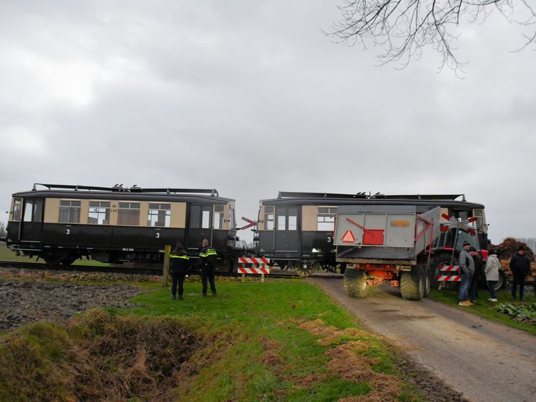 Museumtrein botst op tractor in Kwadendamme, niemand gewond