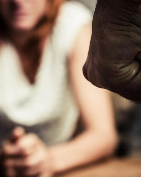 Nederland breidt gecentraliseerde steunpunten uit voor de bestrijding van geweld tegen vrouwen