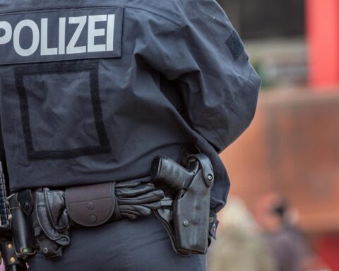 Nederlander gewond na schietincident op taxi in het centrum van Düsseldorf