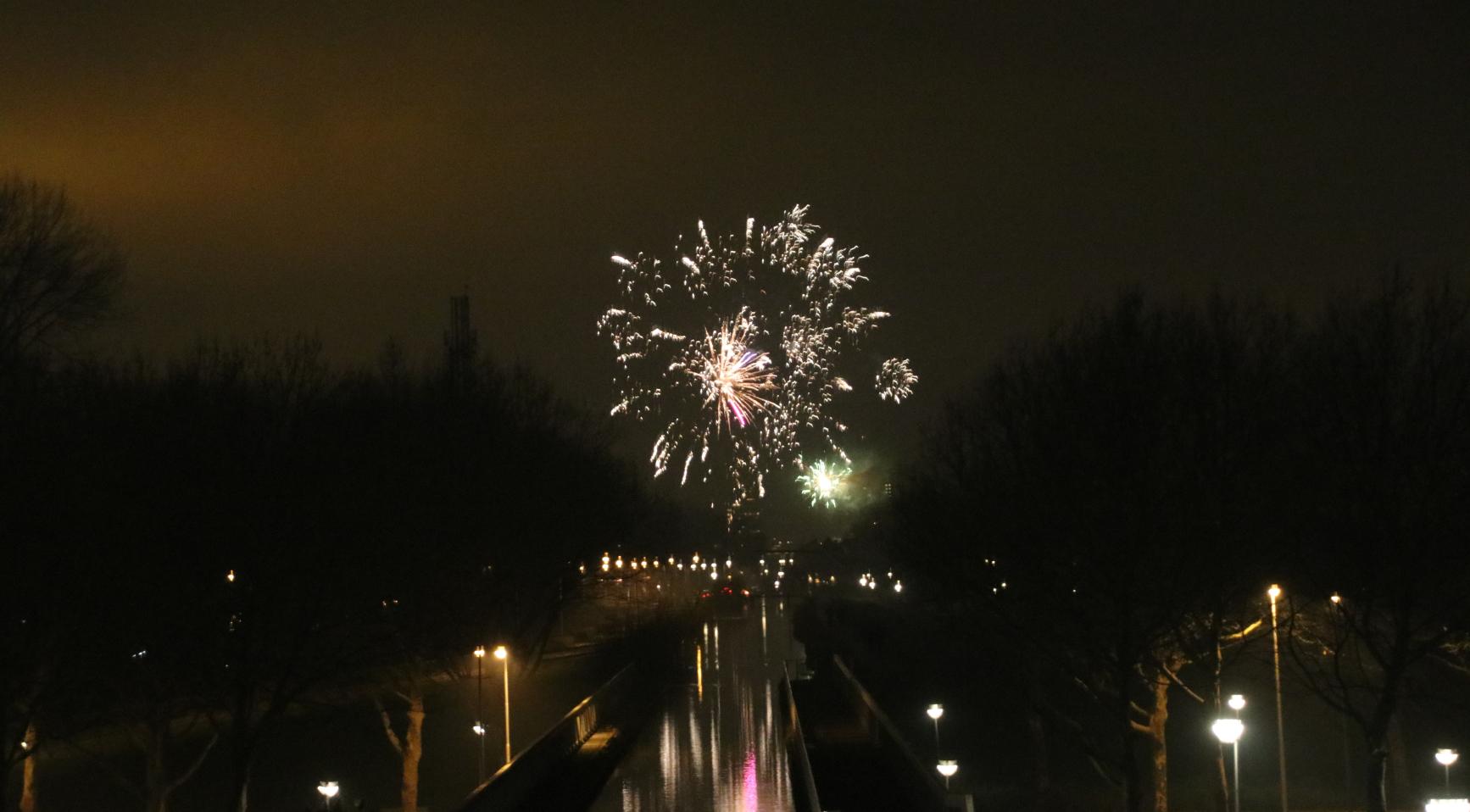 Nederlandse autoriteiten wijzen één op de vier F2-vuurwerkitems af, veiligheidszorgen blijven