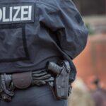 Nederlandse mannen rennen naakt door Duitse stad, veroorzaken verontrusting en politieonderzoek