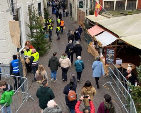 Ongeloof over lage opkomst bij Dickens Festijn in Deventer