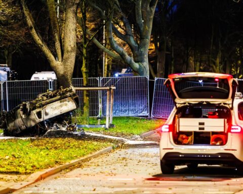 Openbaar ministerie identificeert drie doden bij ongeluk in Den Haag na politieachtervolging