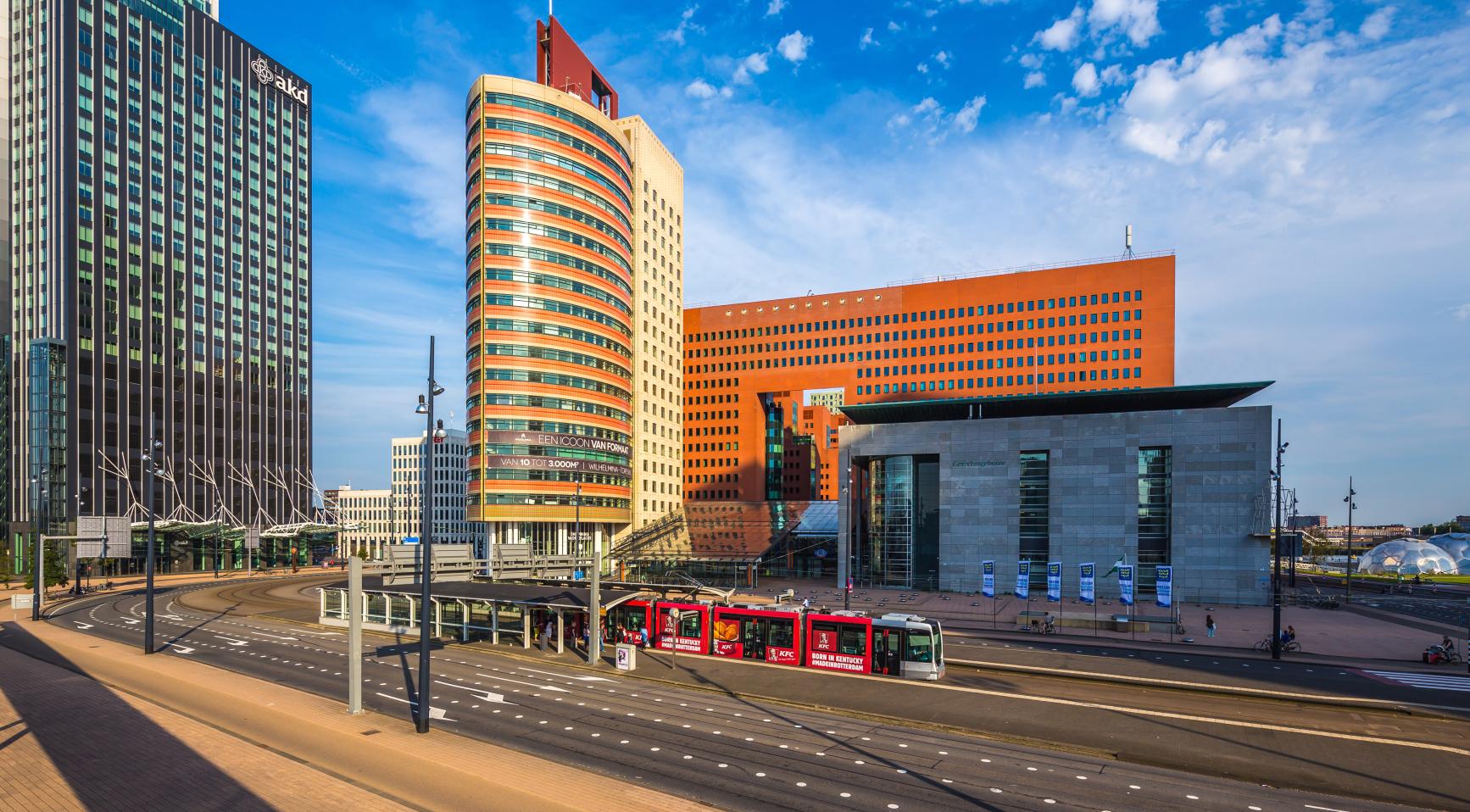 Openbaar ministerie vraagt om intrekking van aanklachten in dodelijke steekpartij in Rotterdam in 2003