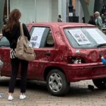Politie in Utrecht neemt auto met kogelgaten in beslag, blijkt kunstproject over Gaza