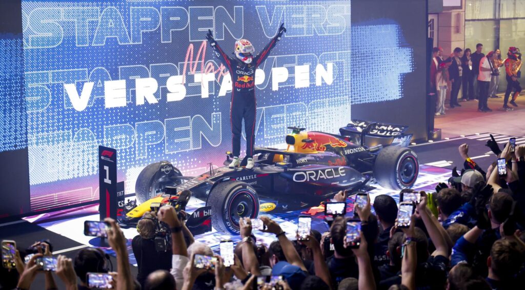 Politie waarschuwt Verstappen-fans voor nep-tickets nu belangrijke F1-race nadert