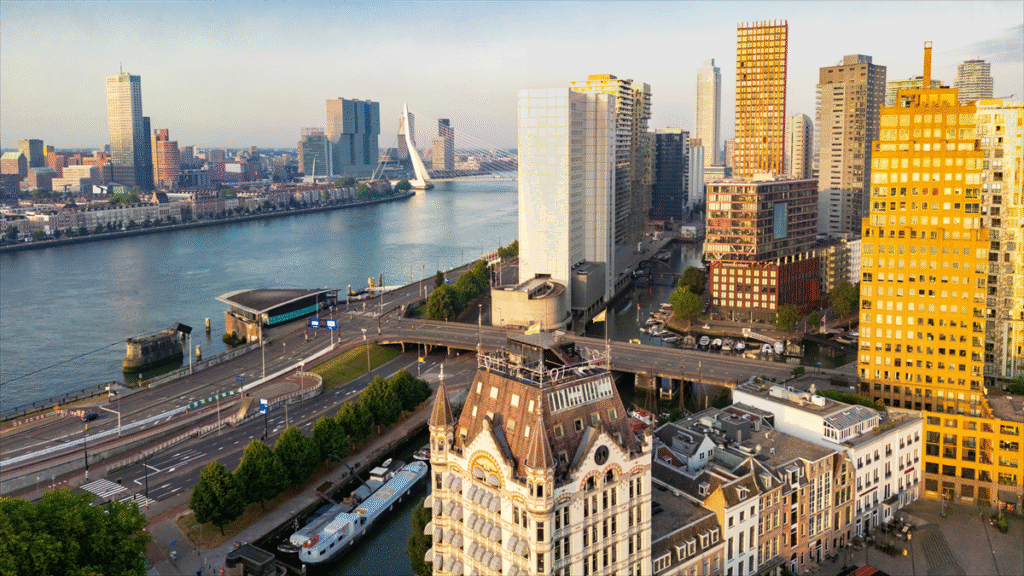 Rotterdamse erfpachters strijden tegen hoge afkoopprijzen en gebrek aan helderheid