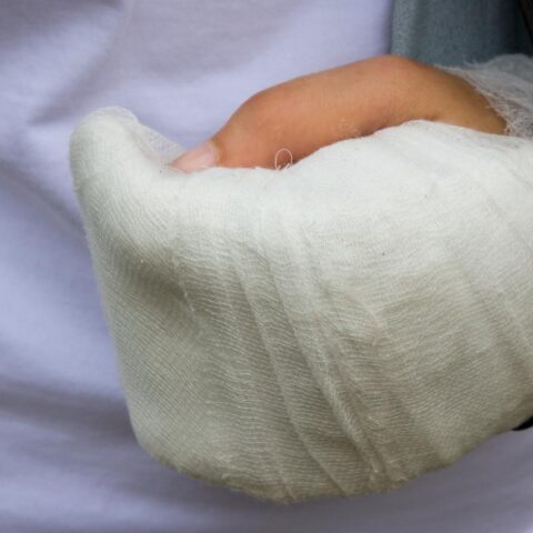 Sportblessures in Nederland stijgen naar 5,6 miljoen in 2024; noodhulp voor kinderen neemt toe