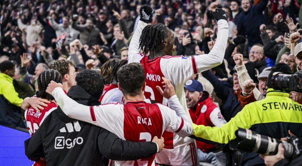 Toeschouwersaantallen in Eredivisie bereiken 10-jarig hoogtepunt met bijna volle stadions
