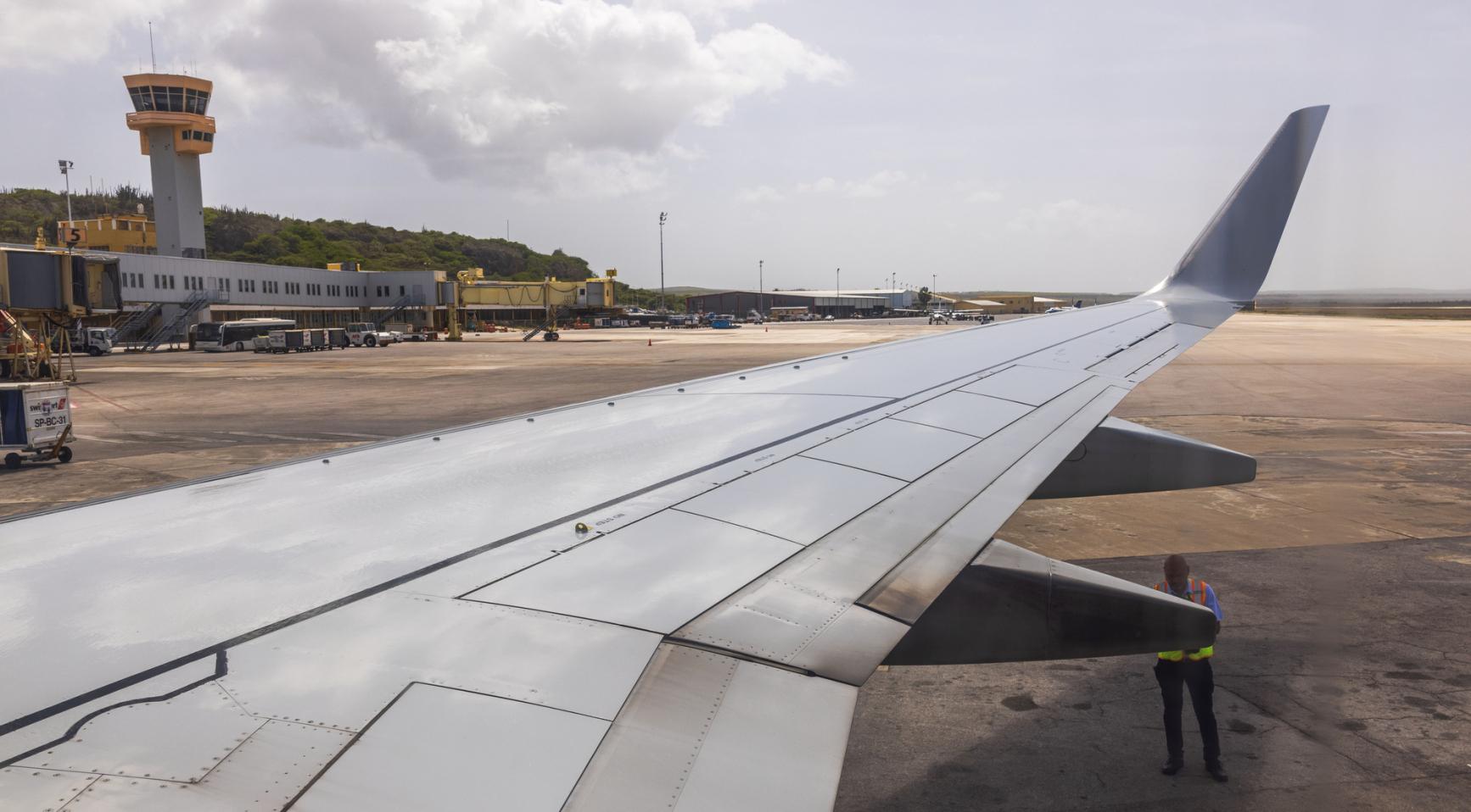 Twee bijna-botsingen tussen militaire en civiele vliegtuigen boven het luchtruim van Curaçao