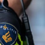 Twee mannen vernielen auto's en bedreigen getuige met bestelbus in Breda