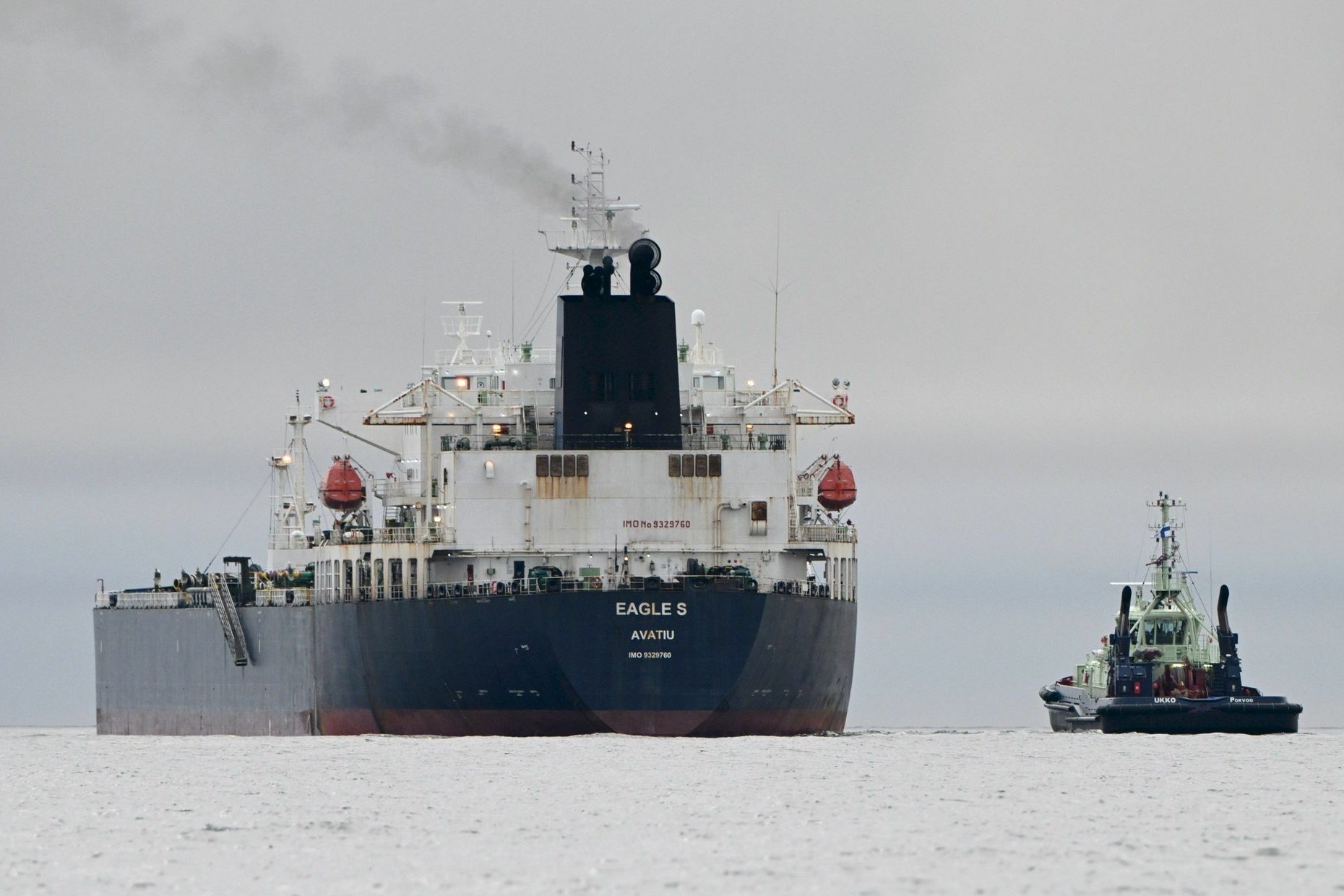 Griekse rederijen leveren nieuwe tankers aan Russische schaduwvloot