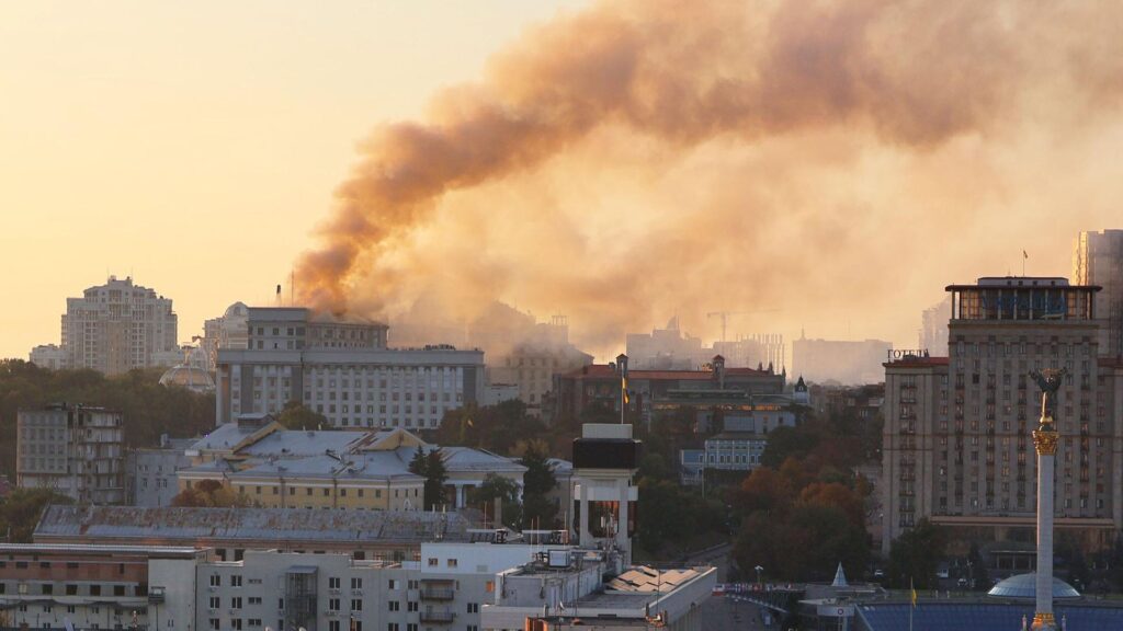 Massale Russische luchtaanval treft Oekraïne na nacht van diplomatieke contacten
