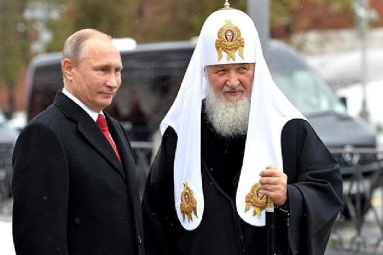 Russische inlichtingendienst valt patriarch van Constantinopel frontaal aan