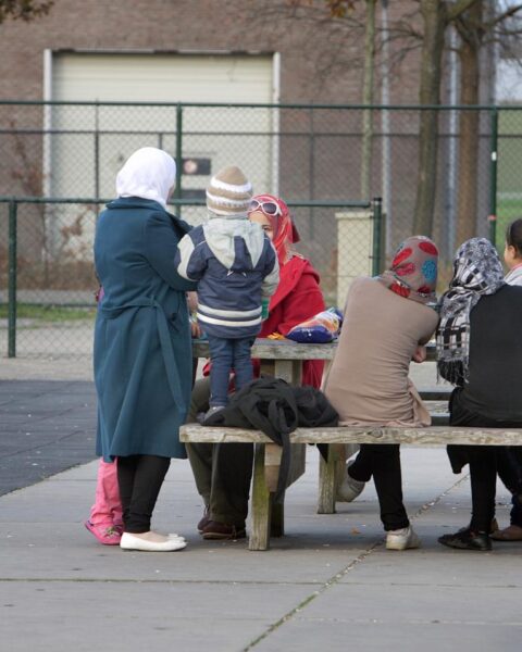 Aantal eerste asielaanvragen in Nederland daalt met 25% tot 24.000 in 2025