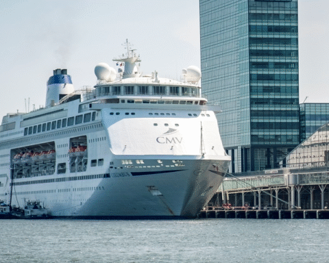 Amsterdam streeft ernaar om in 2035 te stoppen met cruiseschepen in de haven