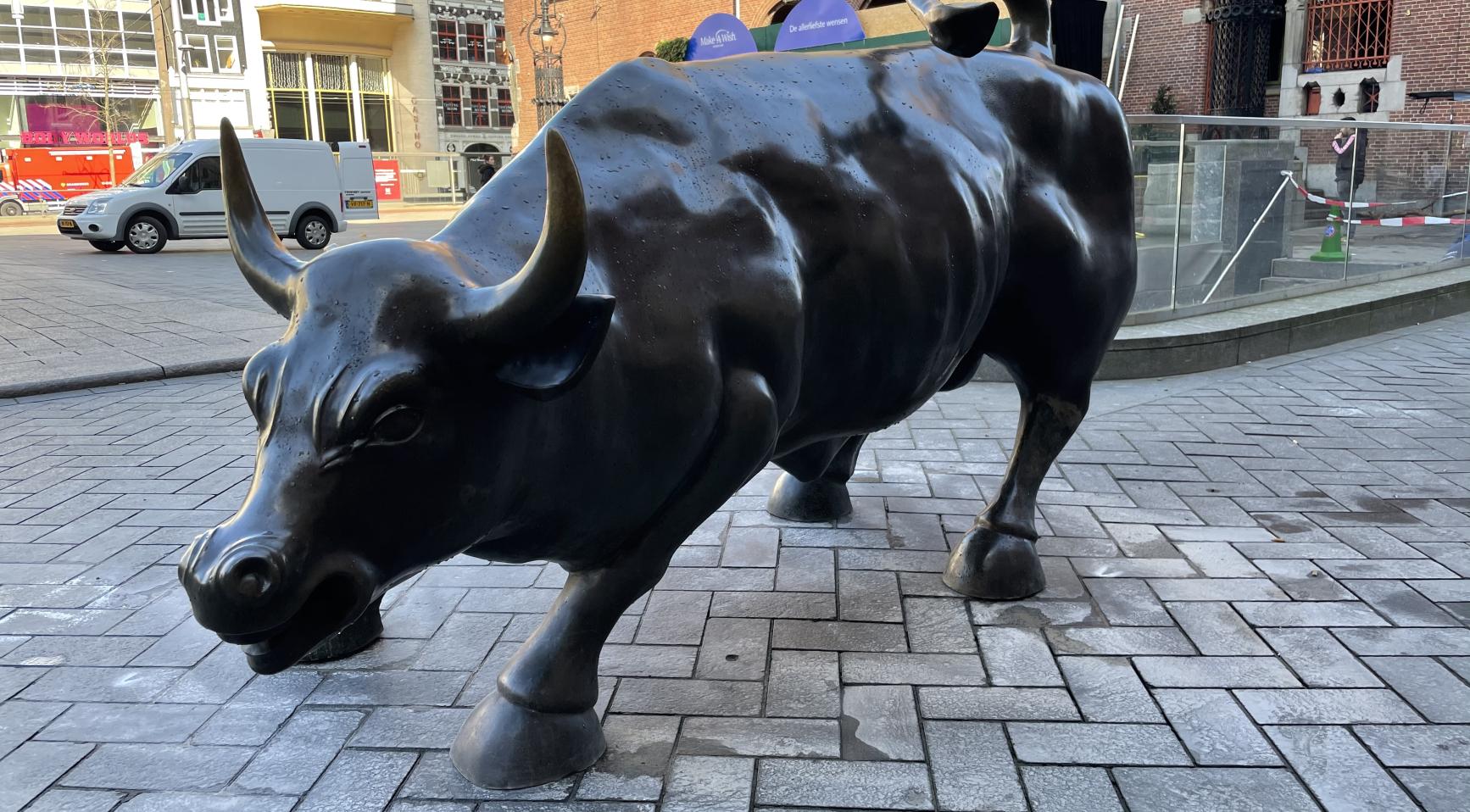 Chip-aandelen stuwen AEX boven 1.000; Signify daalt 17% na teleurstellende kwartaalresultaten