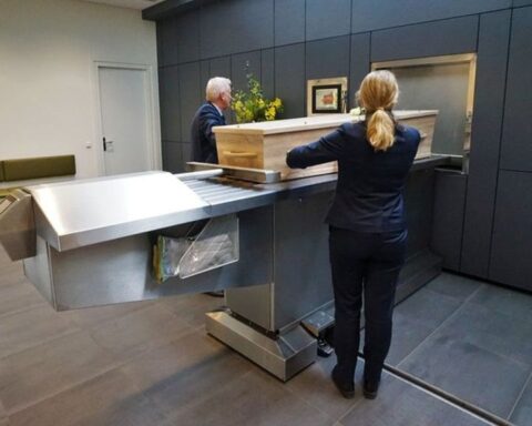 Crematorium in Enschede test eerste waterstofcrematie als duurzaam alternatief