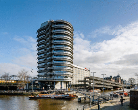 Deutsche Hypo financiert duurzame transformatie van Zilveren Toren in Amsterdam