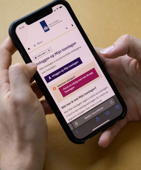 Dienst Toeslagen verstrekt opzettelijk geen informatie aan slachtoffers van toeslagenaffaire