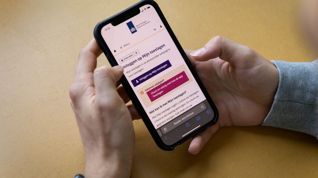 Dienst Toeslagen verstrekt opzettelijk geen informatie aan slachtoffers van toeslagenaffaire