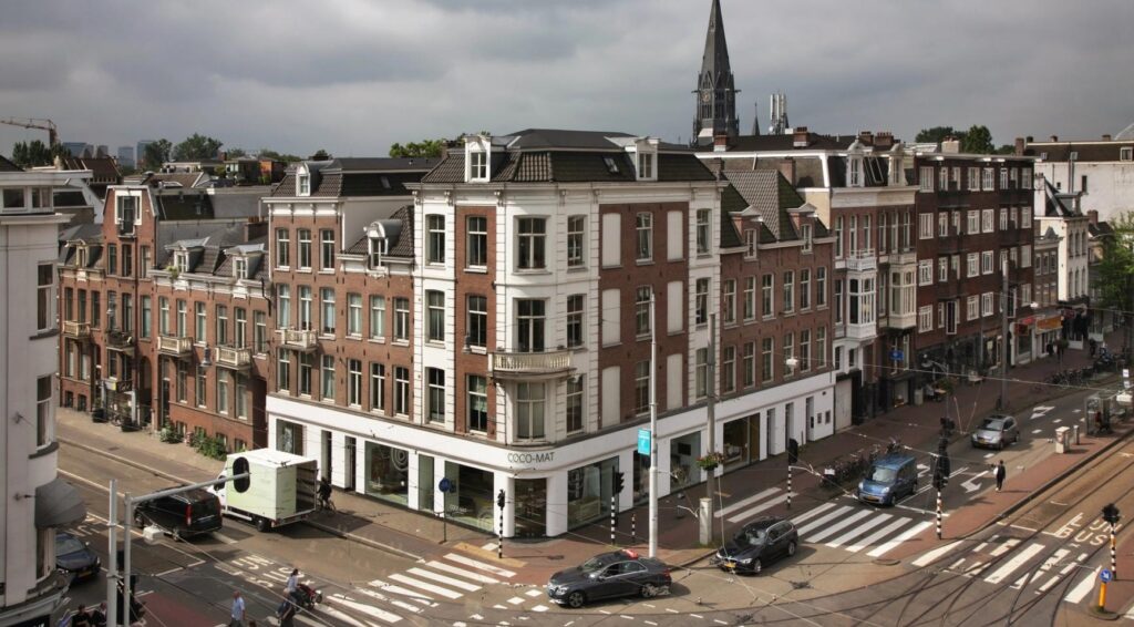 Explosie veroorzaakt stroomuitval in het centrum van Amsterdam en westelijke wijken